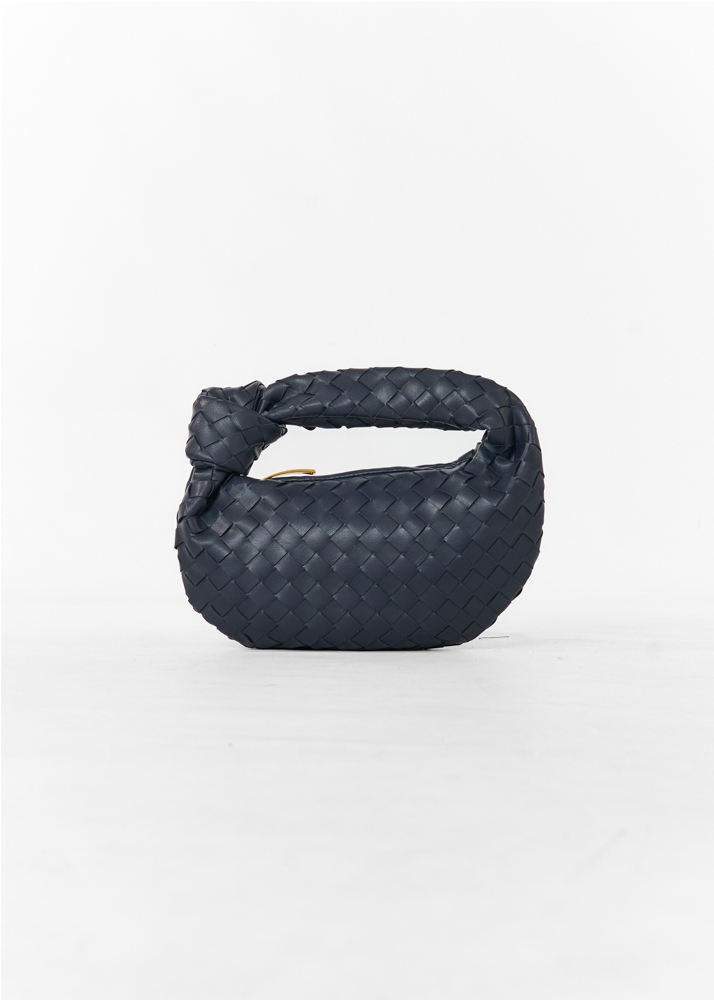Claire tas