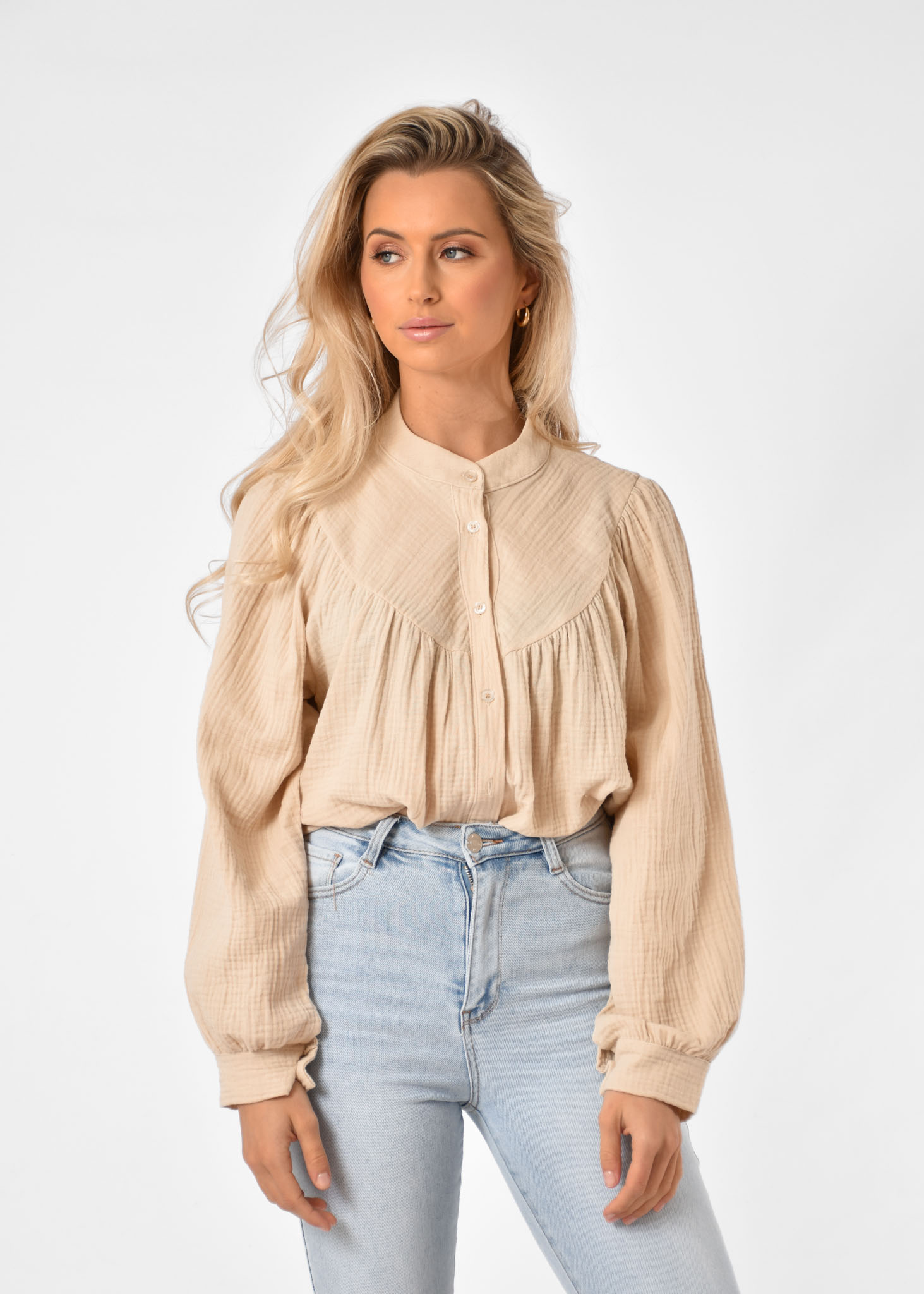 Nienke blouse beige
