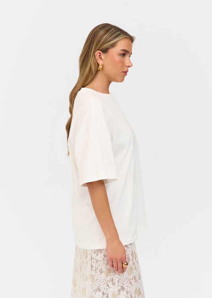 Resort club t-shirt