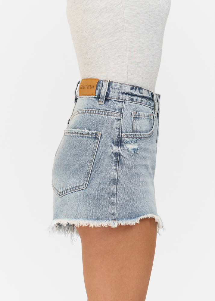 Boyfriend short