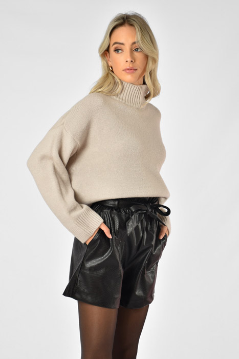 Sara coltrui beige