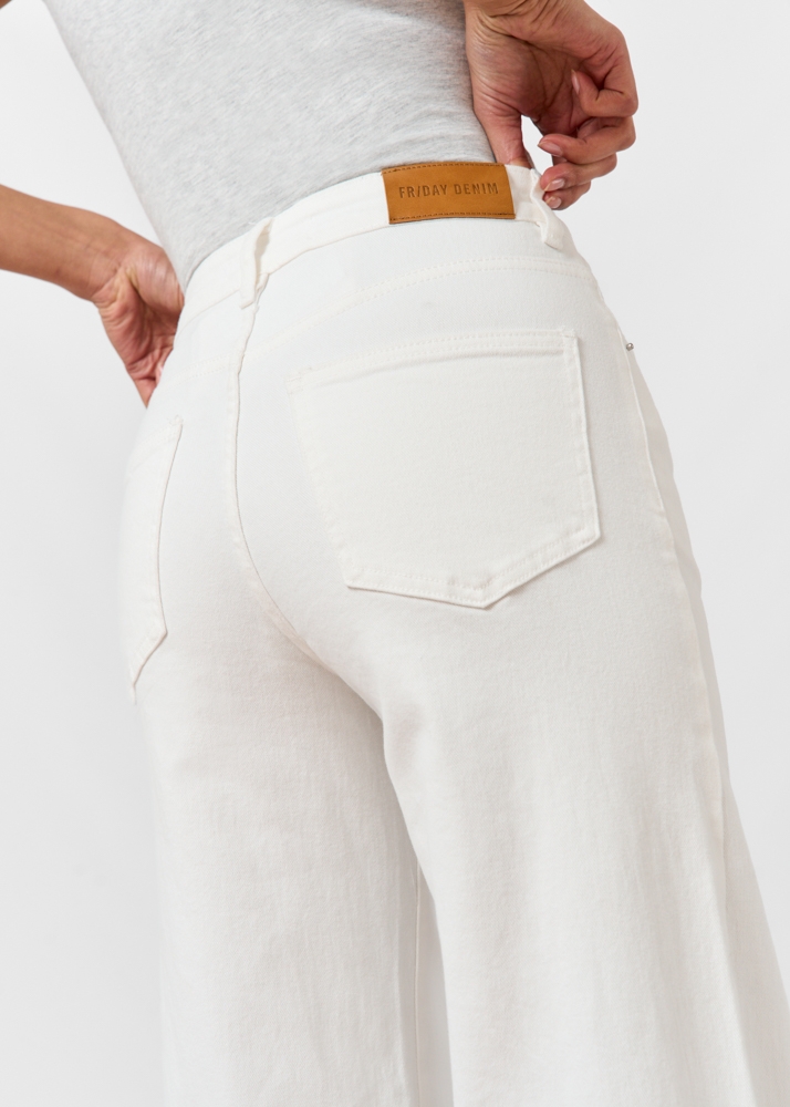 Wide leg stretch jeans