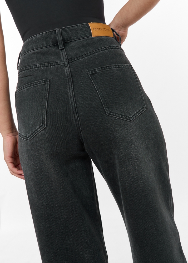 Wide leg classic jeans