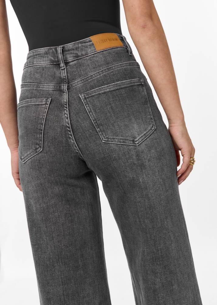 Wide leg stretch jeans
