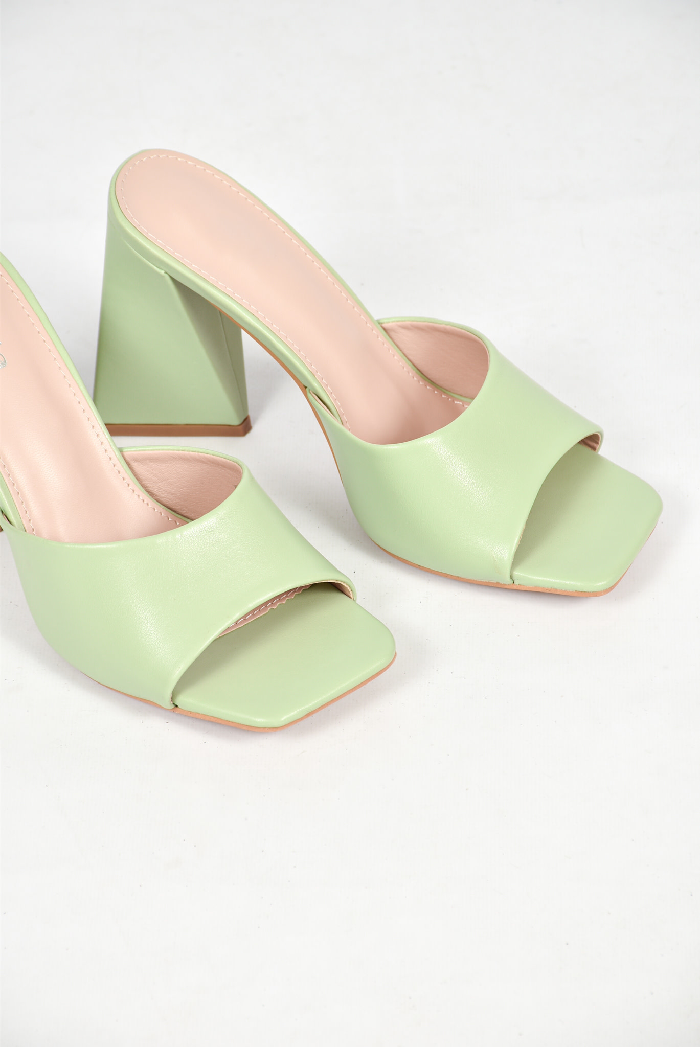 Lian heels green