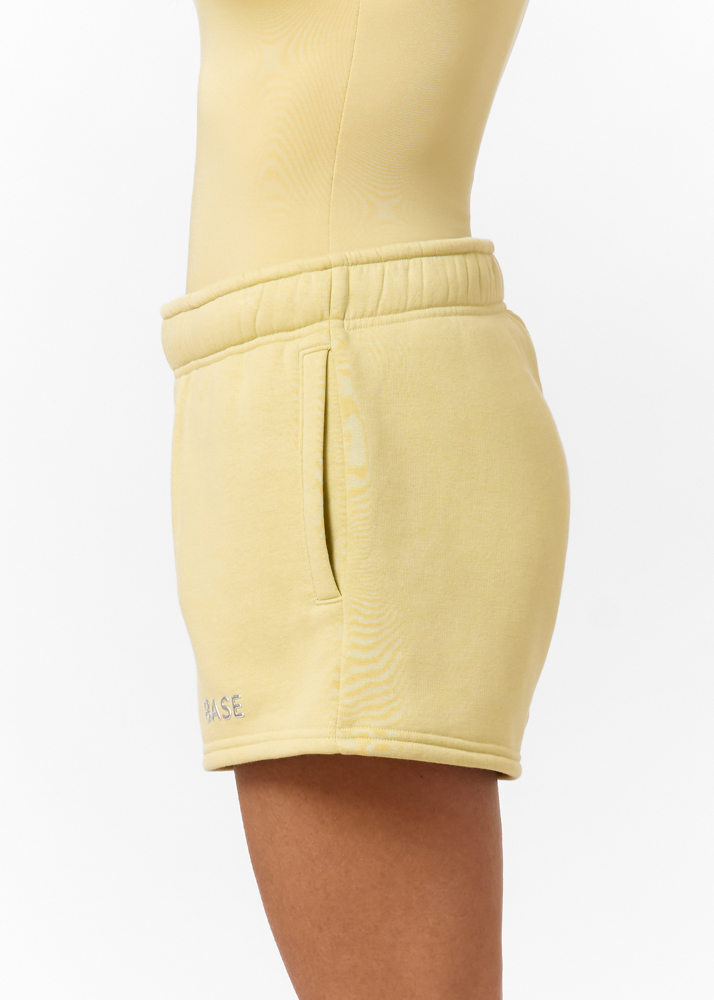 Base short
