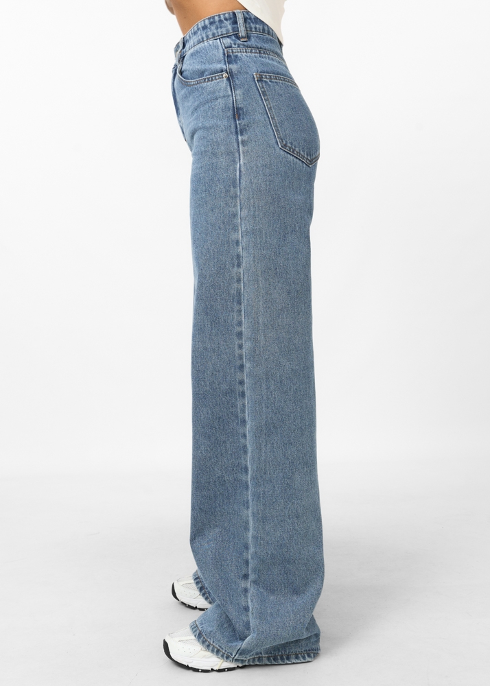 Wide leg jeans