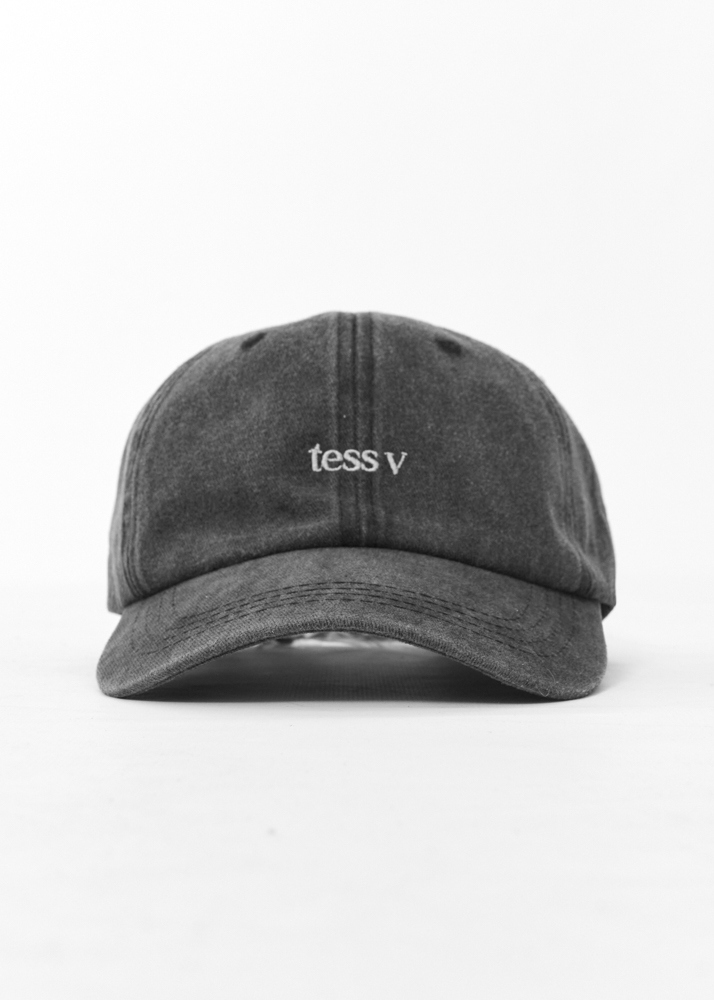 Tess v pet