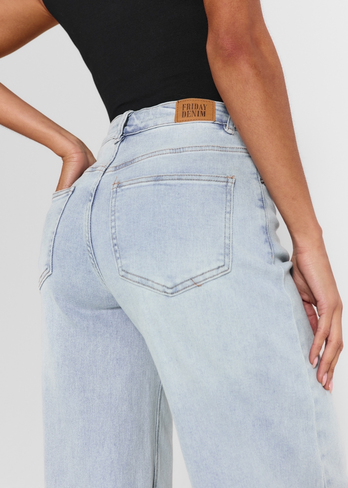 Wide leg stretch jeans