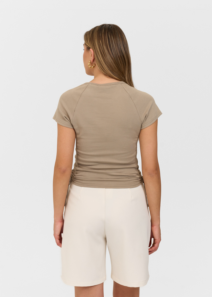 Hannah t-shirt