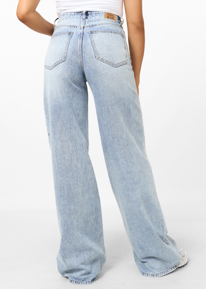 Wide leg jeans