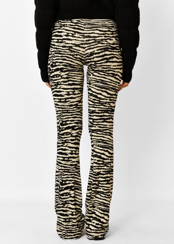 Lies flared zebra