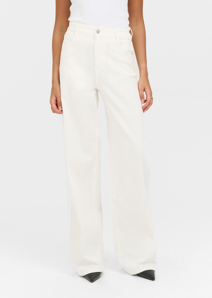 Wide leg stretch lightweight jeans