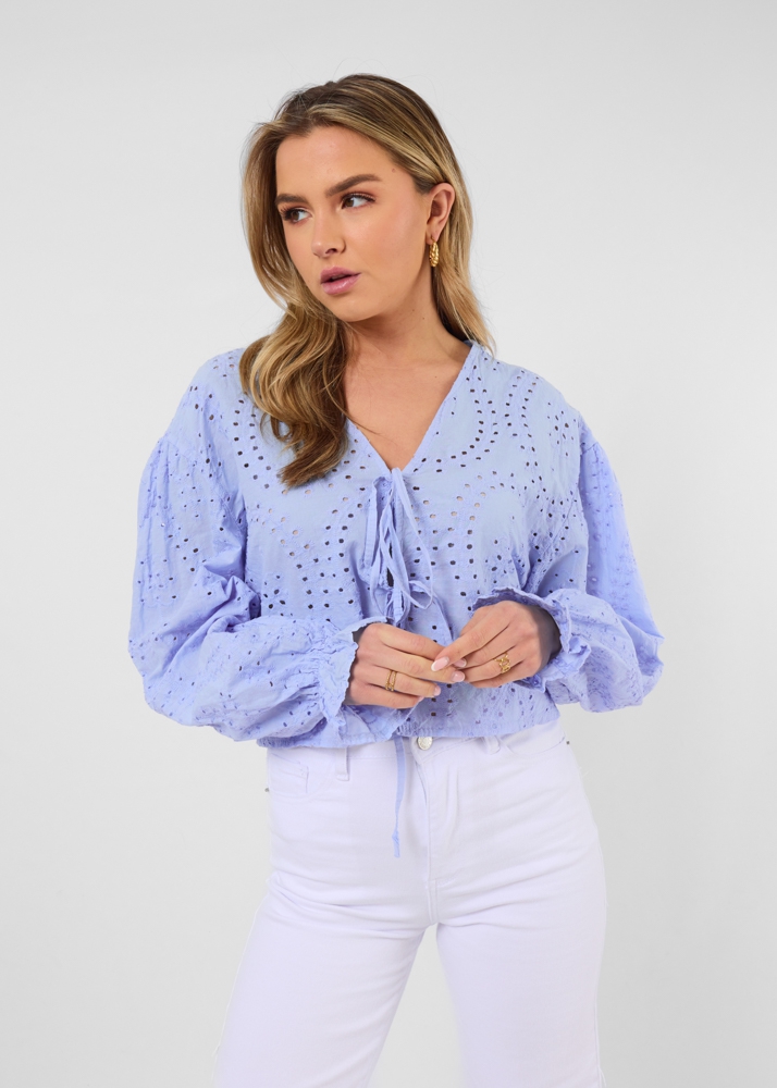deres デレスblooming embroidery blouse NAVY トップス