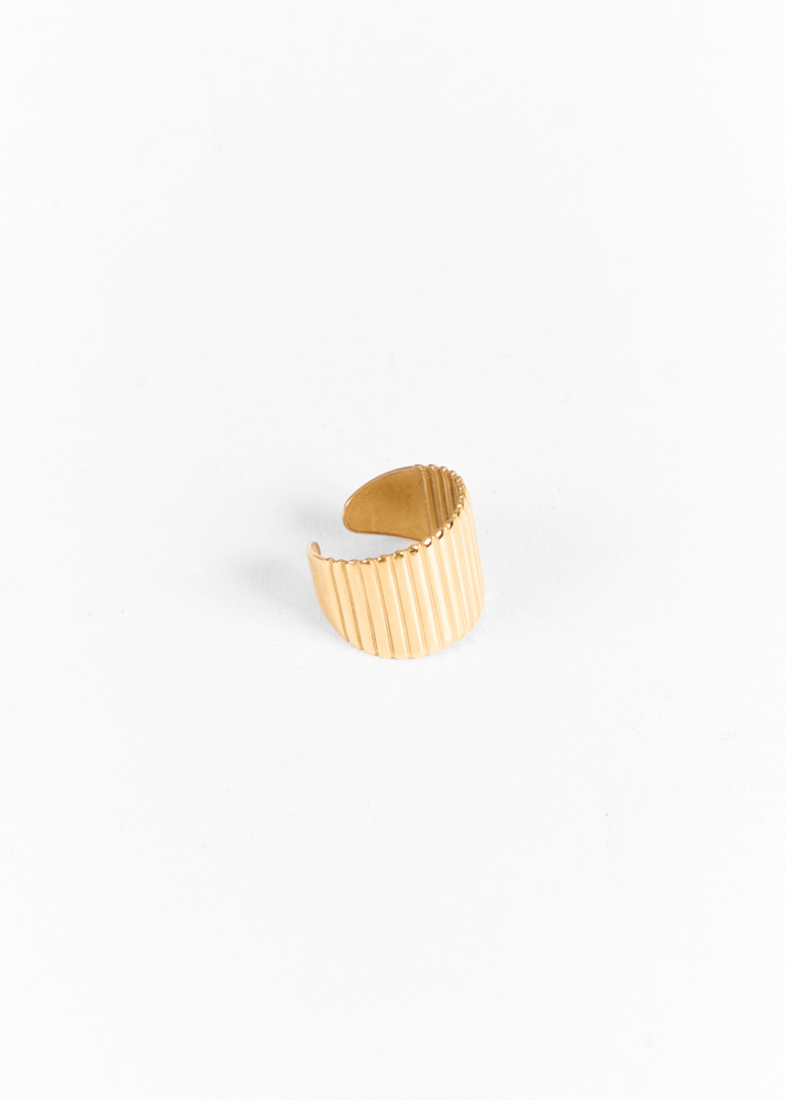 Bibi ear cuff