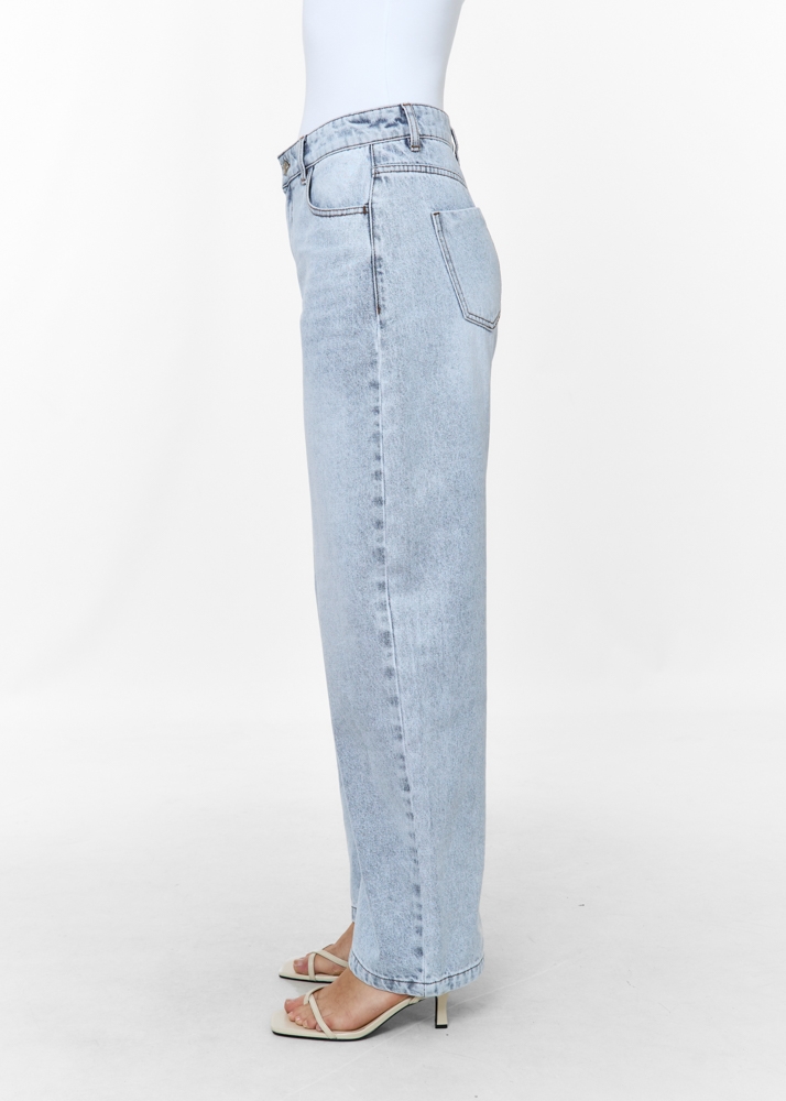 Balloon jeans