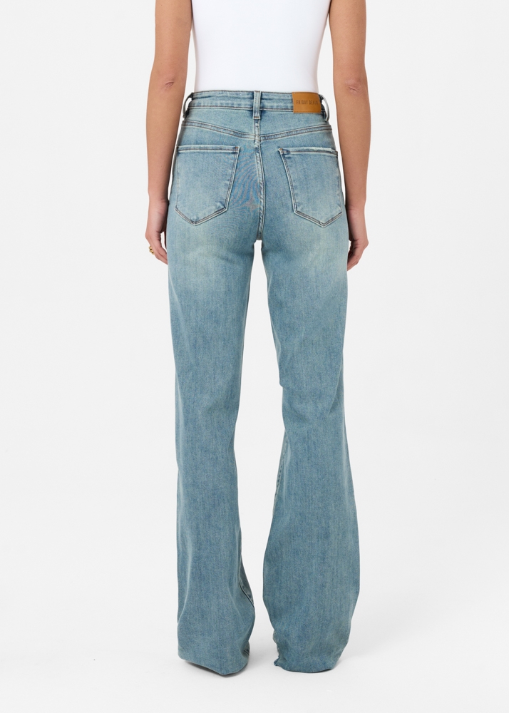 Straight leg stretch jeans