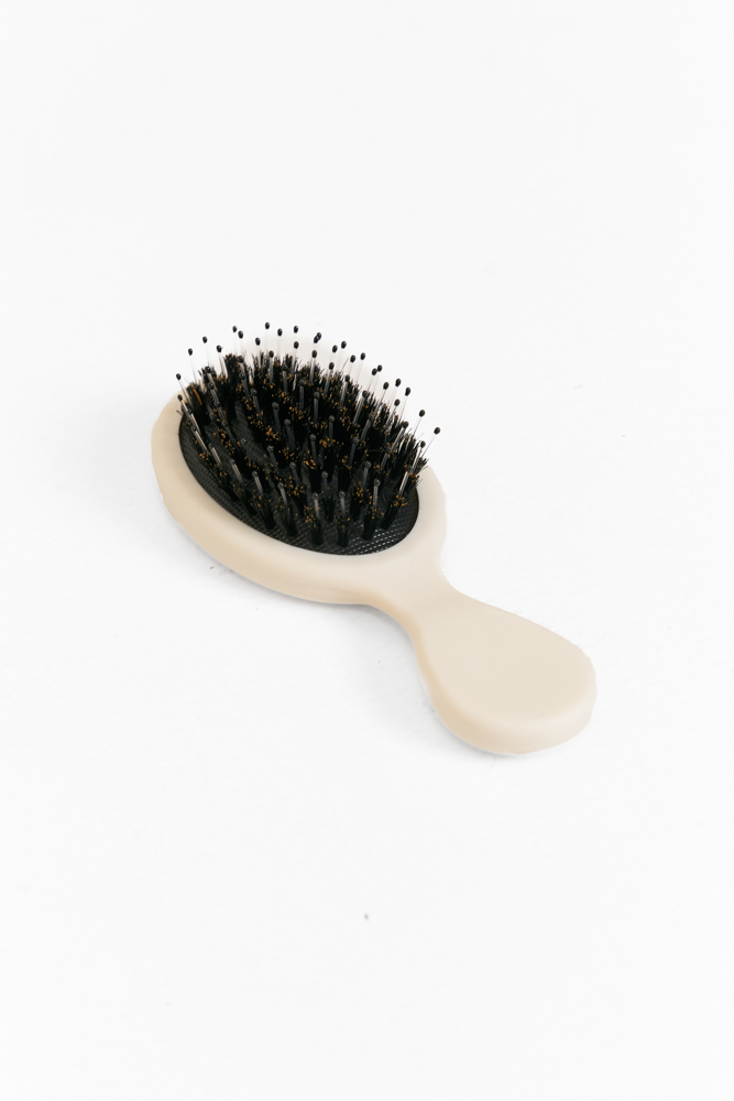 Tess v mini borstel