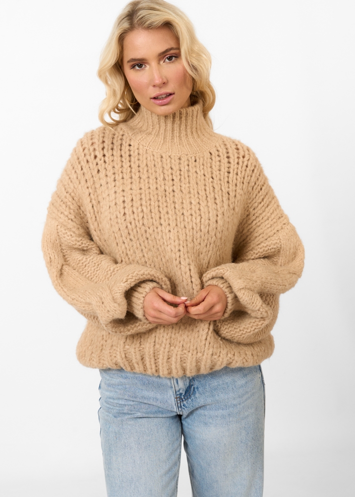 Femke coltrui camel